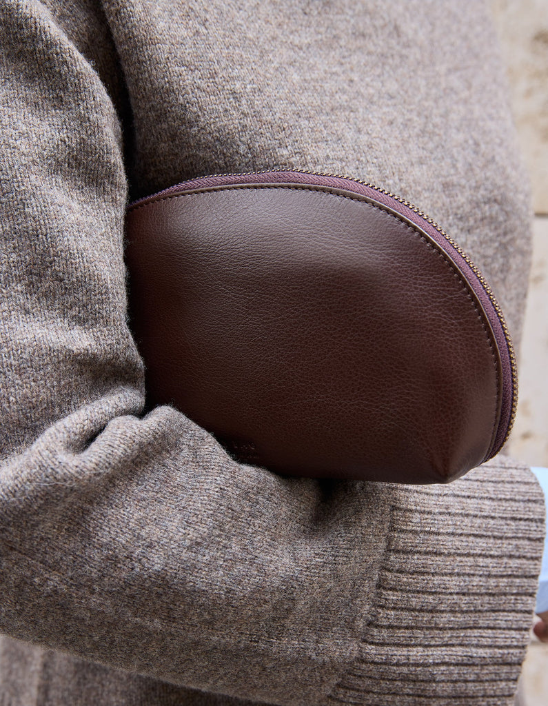 Make up Case Medium - Chocoladebruin Soft Grain leer
